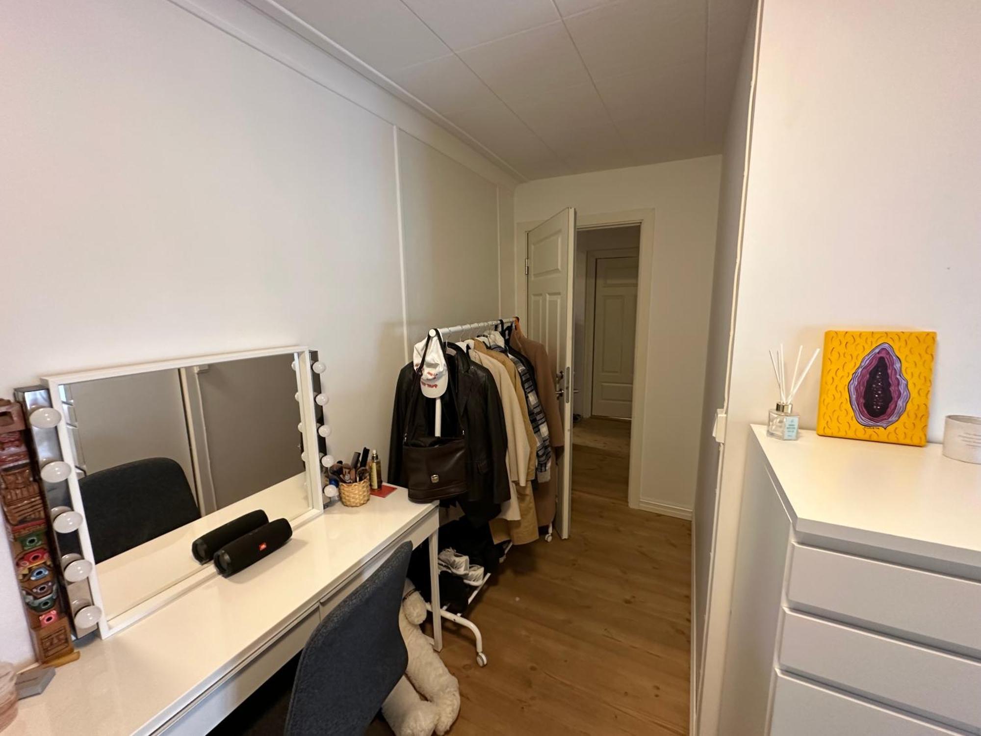 Sjarmerende Bolig Like Ved Togstasjonen Apartment Bergen Bagian luar foto
