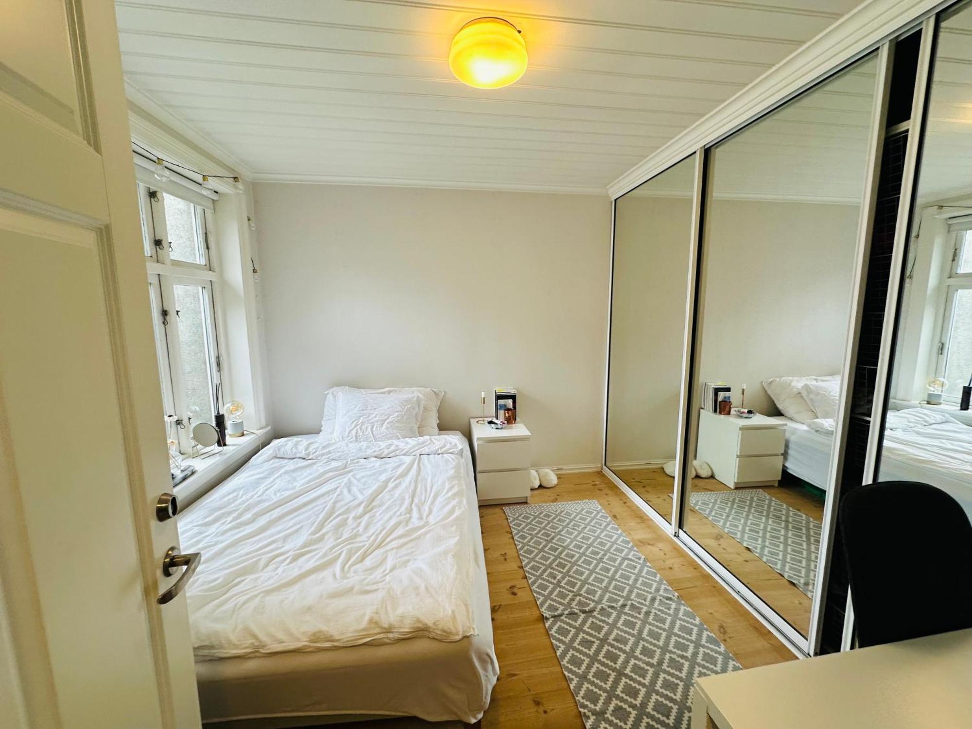 Sjarmerende Bolig Like Ved Togstasjonen Apartment Bergen Bagian luar foto