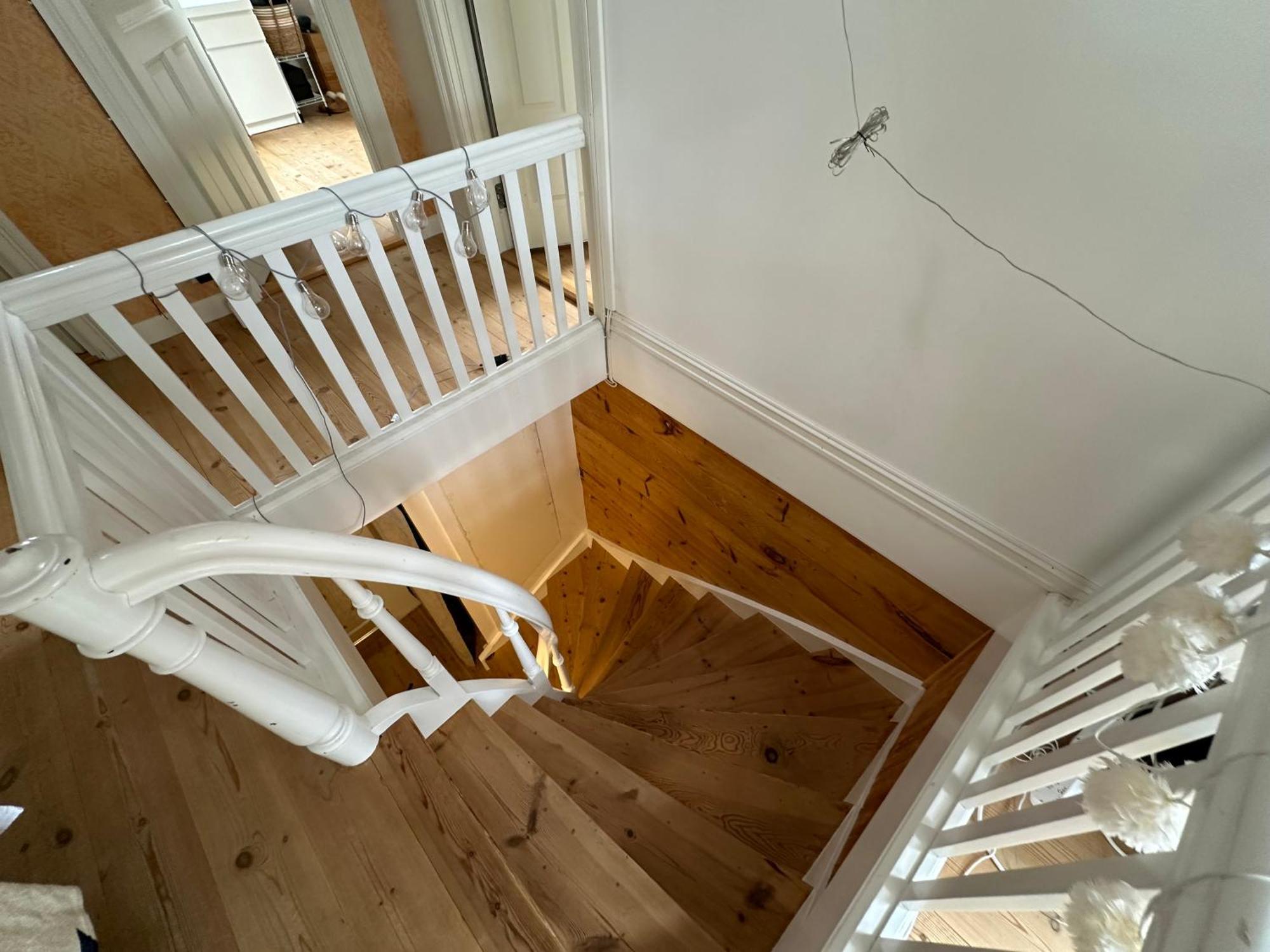 Sjarmerende Bolig Like Ved Togstasjonen Apartment Bergen Bagian luar foto