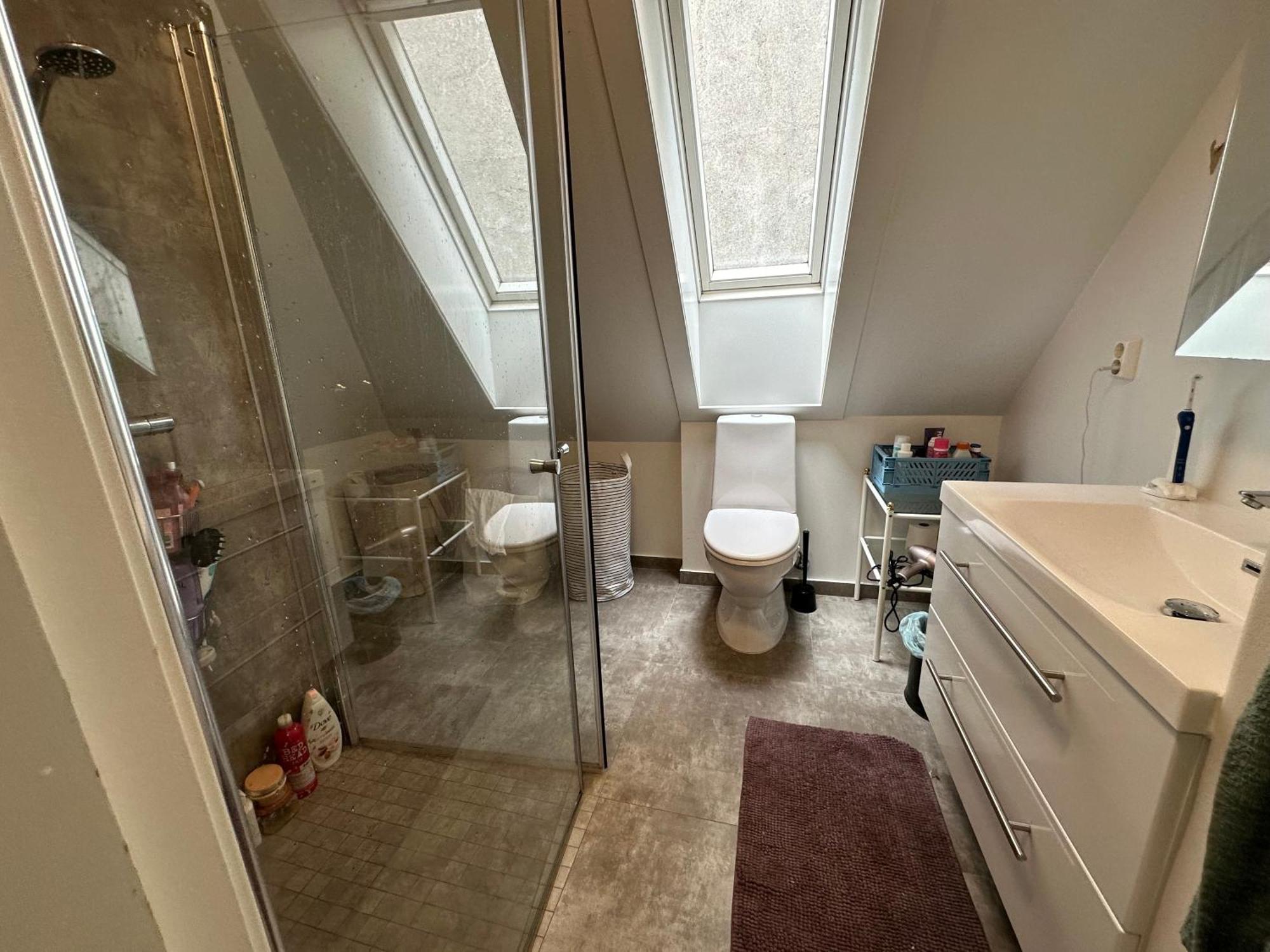 Sjarmerende Bolig Like Ved Togstasjonen Apartment Bergen Bagian luar foto